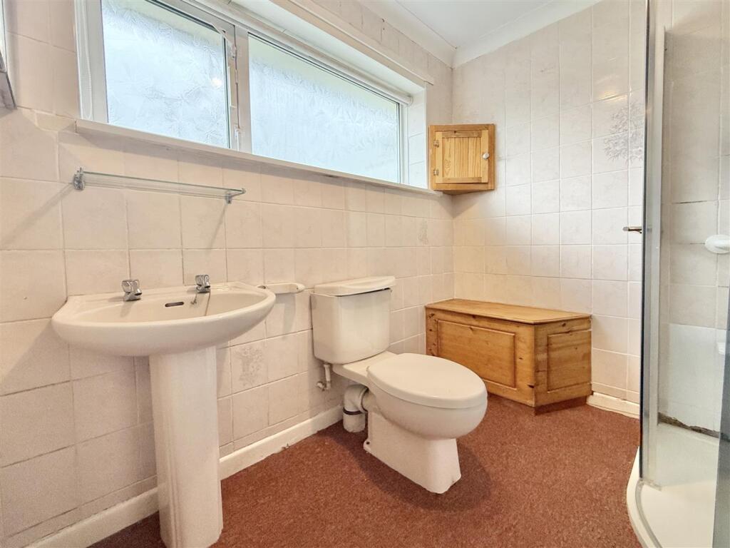 Downstairs Shower Room.jpeg