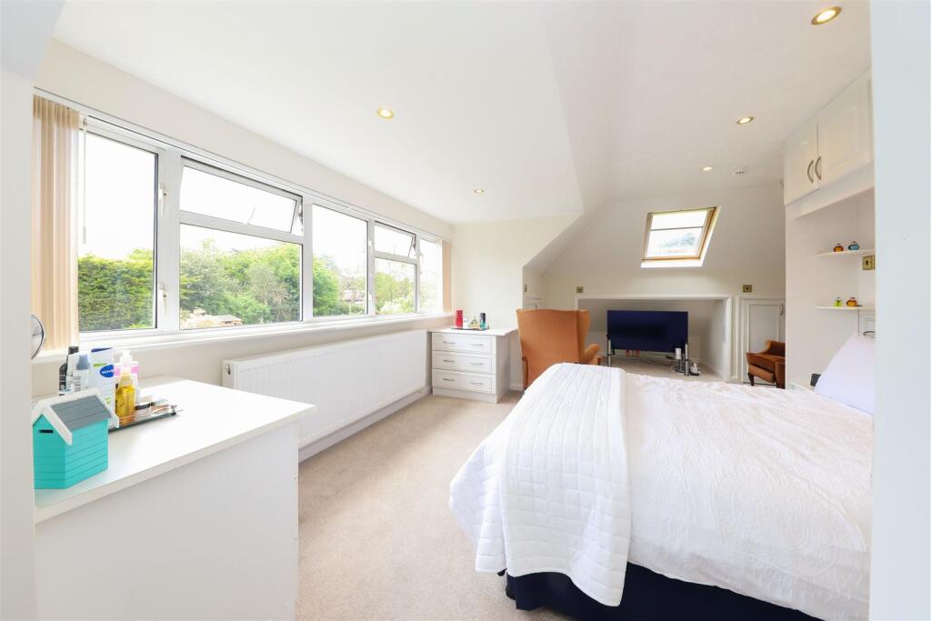 Main bedroom
