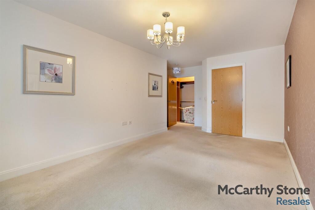 8667154-interior16-800.jpg