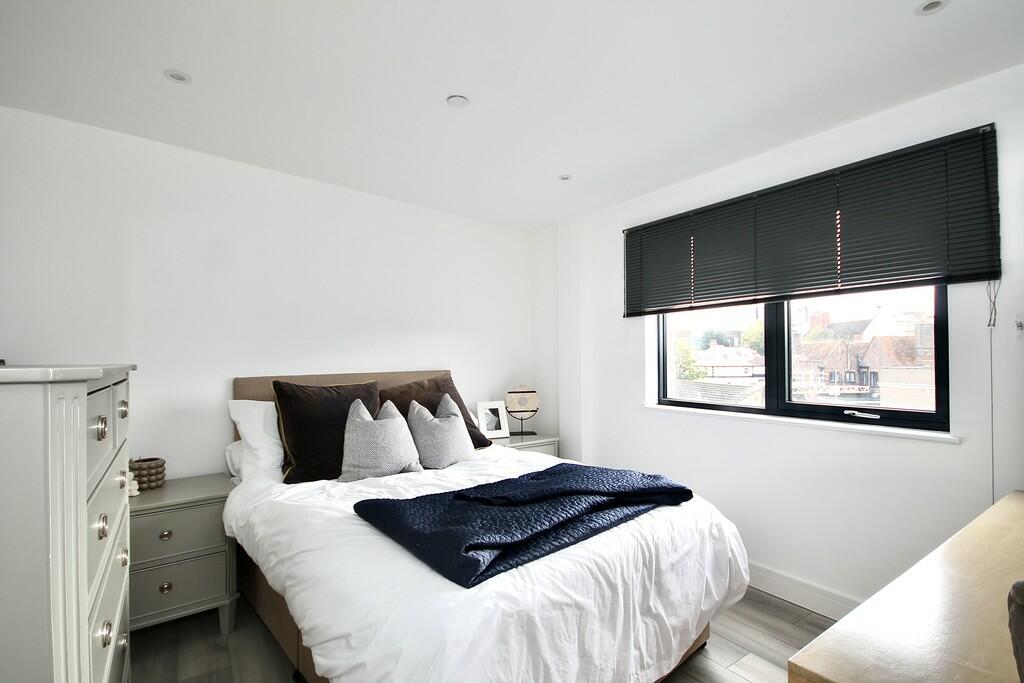 bed2