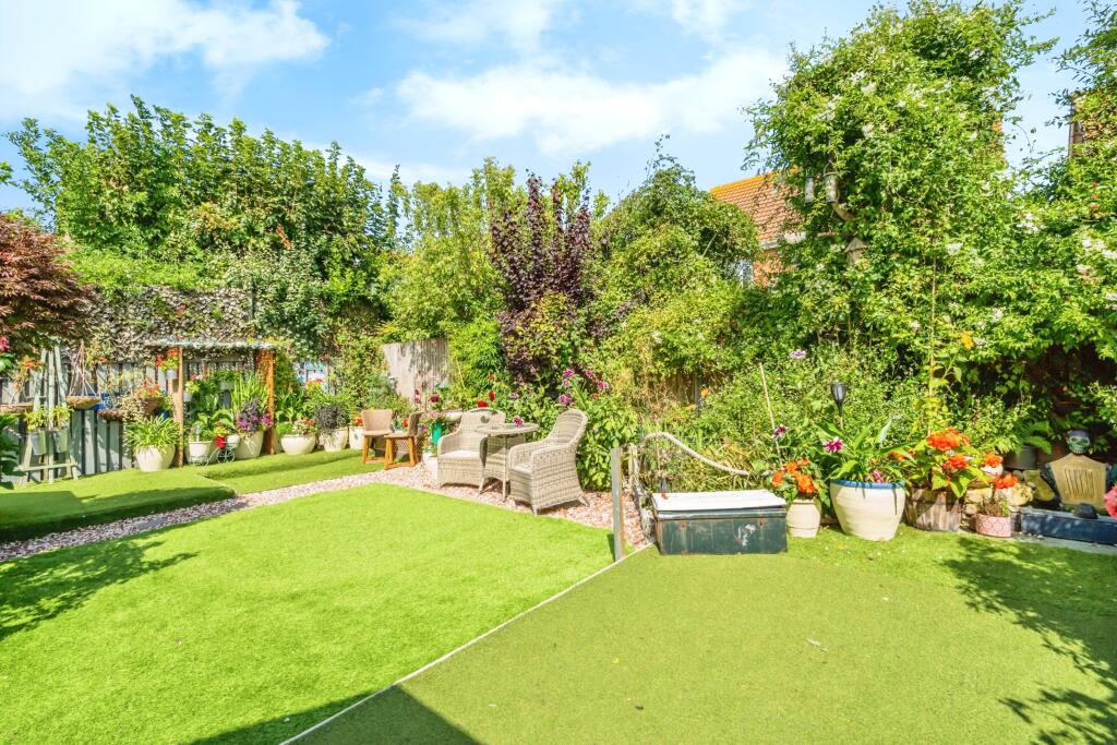 South facing gardens