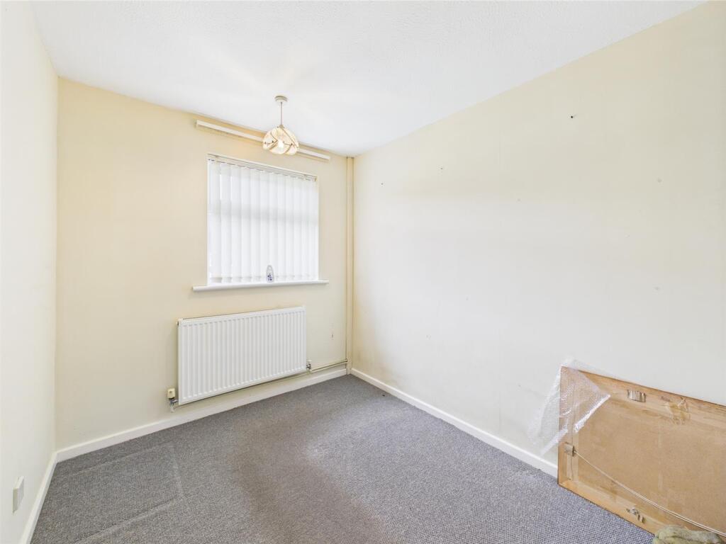 Bedroom: