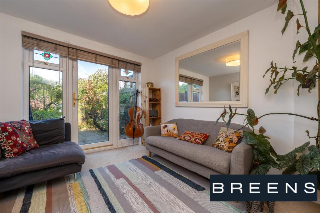 21 Mapleton Road_0002.jpg