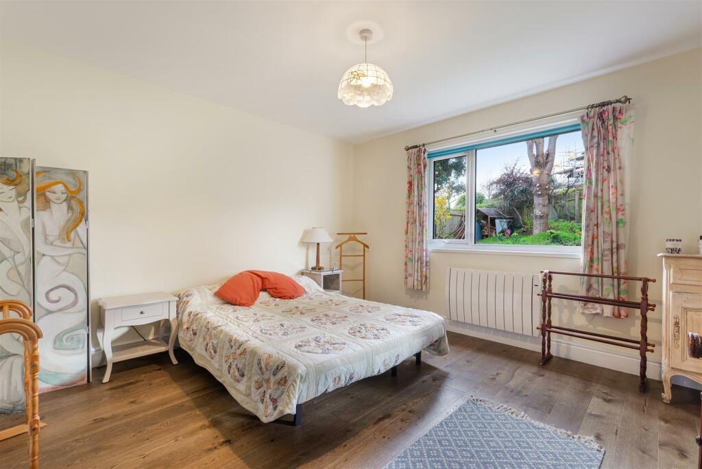 A20 - Lawnbank 1 Thurlestone Gardens Dartmouth - 2