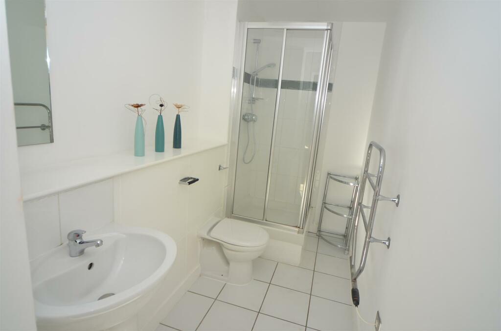 Ensuite Shower Room