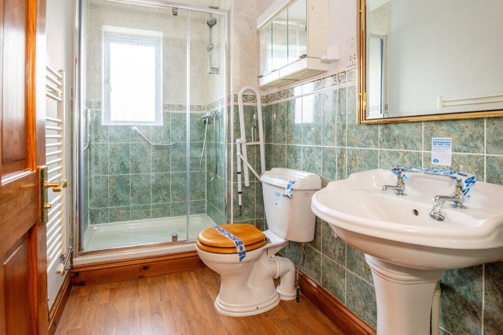 Ensuite