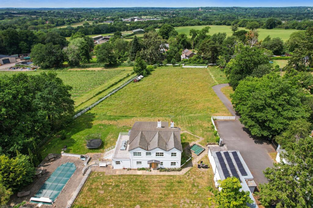Svetlanas, St. Anns Hill Road, Chertsey, Surrey, KT16 9NN