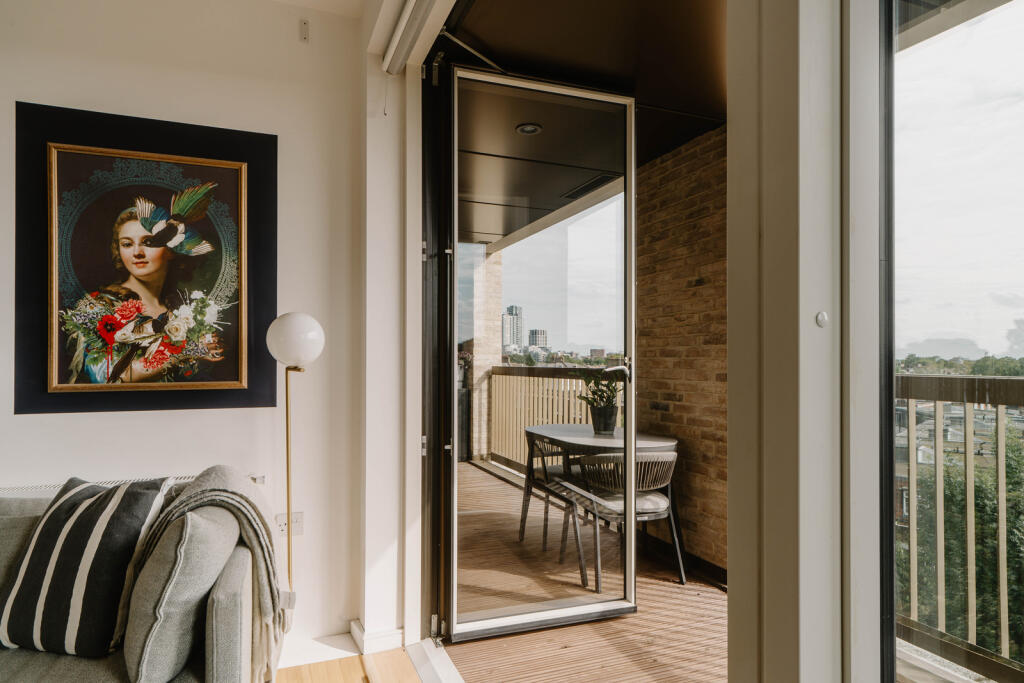 306045 - Sandon Court_High Res-16.jpg