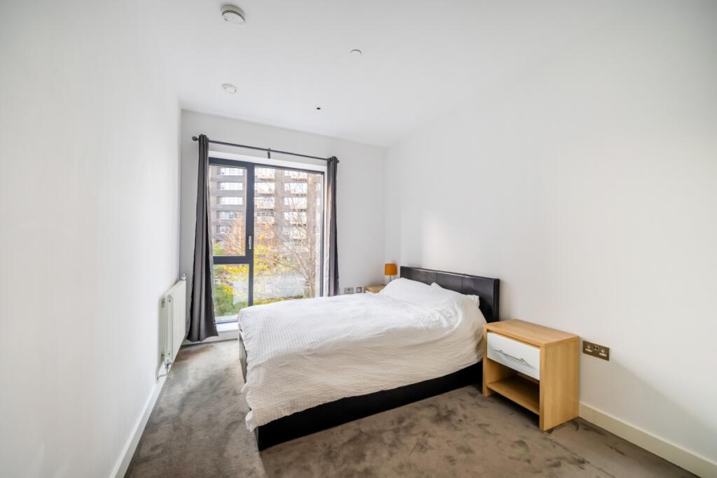 1385688-7-692cc46...