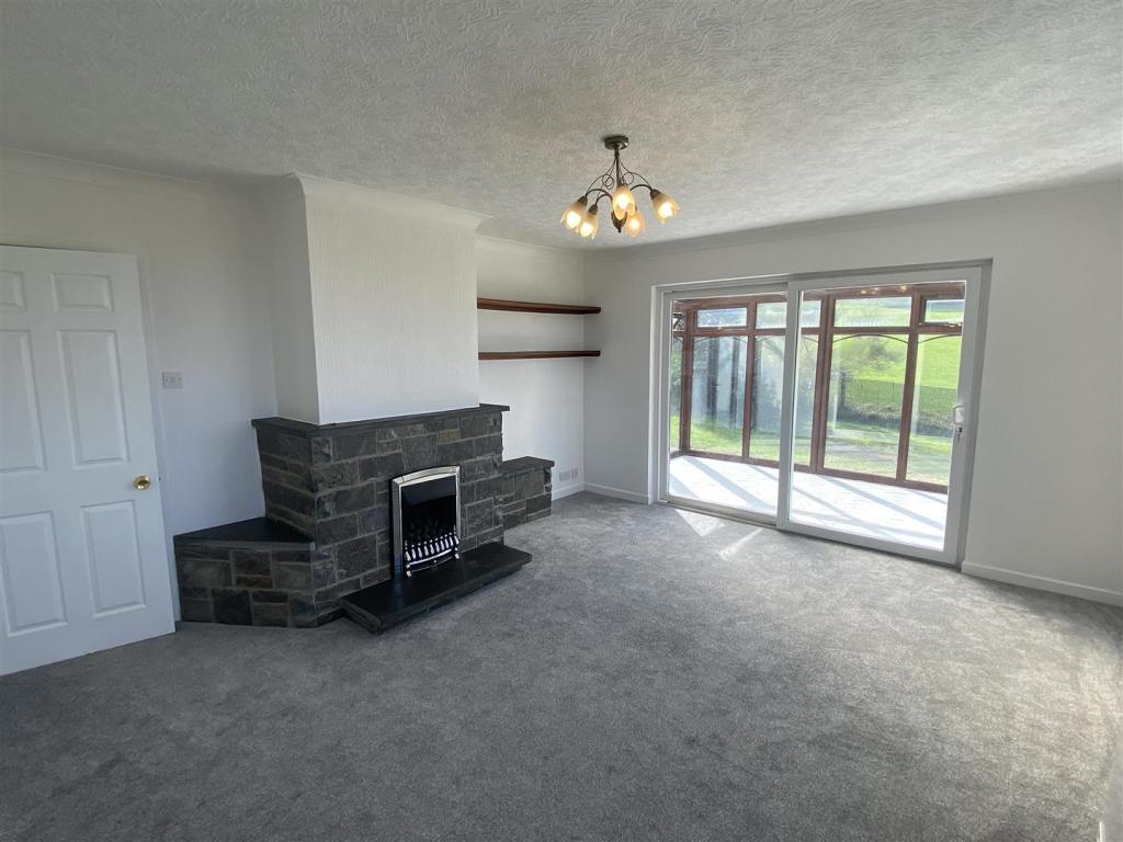 living room 1.JPG
