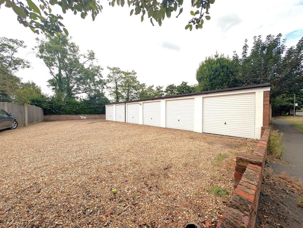 Garage &amp; parking