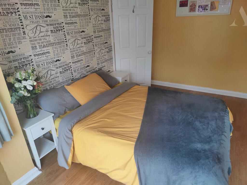 32 Ermington Road bed 1