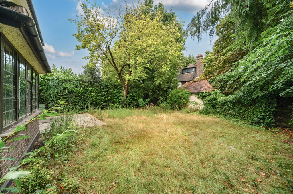 1333986-7-688b771...