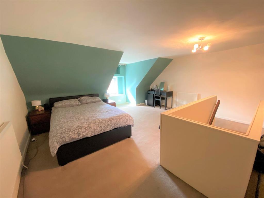 Bed1 pic1.jpg