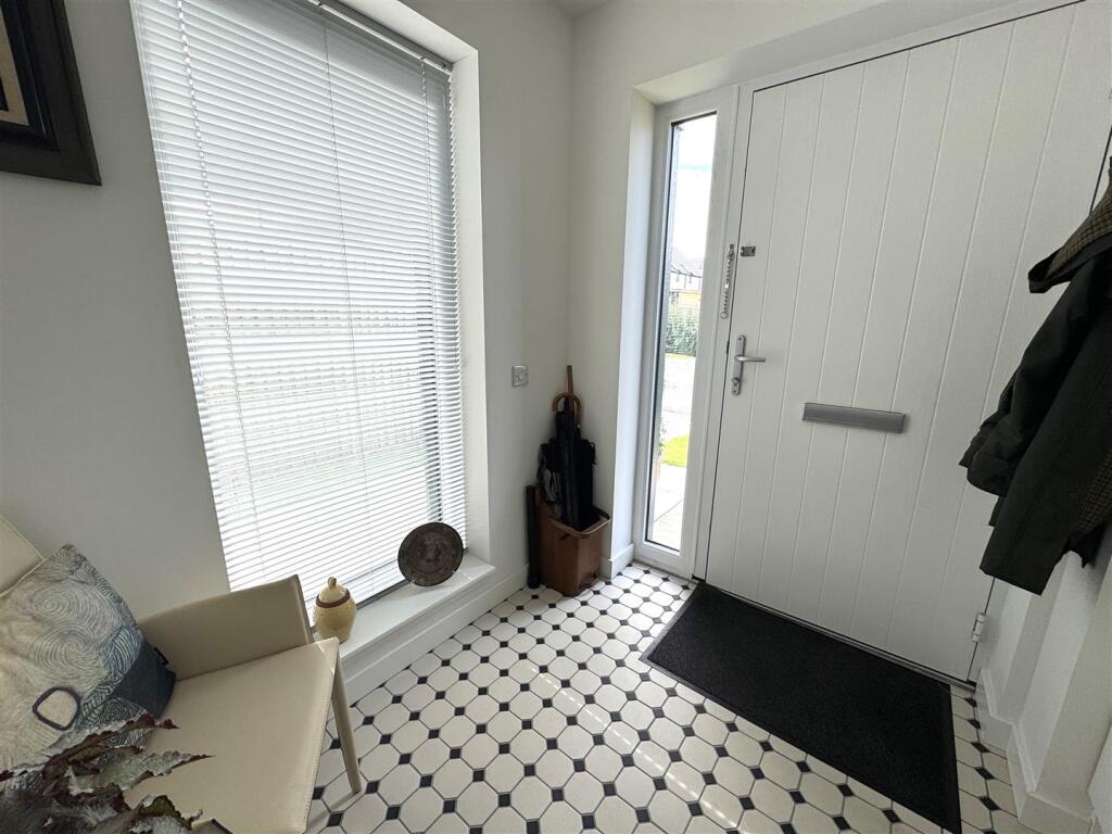 ENTRANCE VESTIBULE.JPG