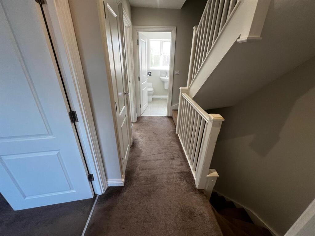 WhatsApp Image 2025-08-17 at 22.28.02_3ee22c8b.jpg