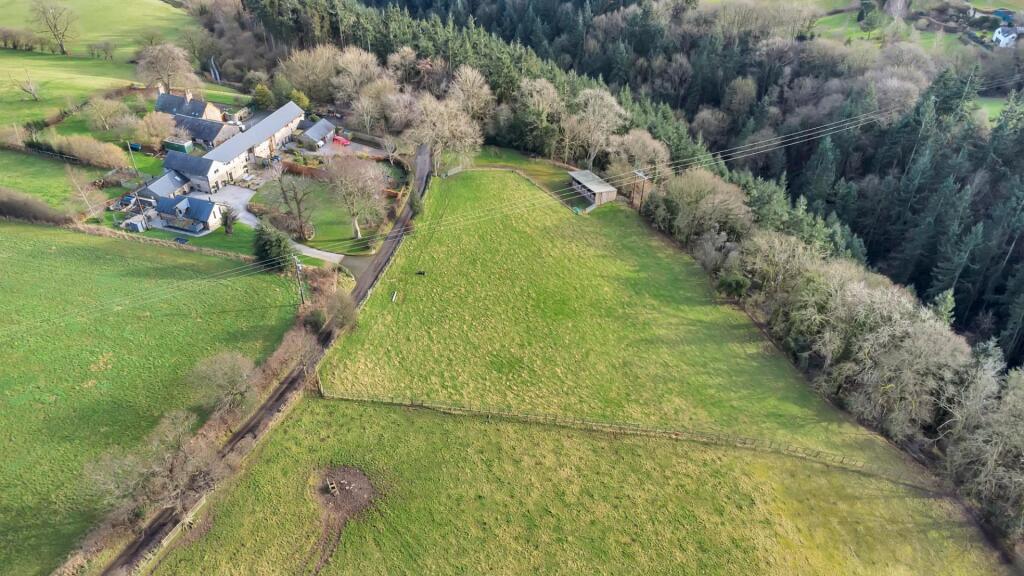 Aerial with paddock.jpg