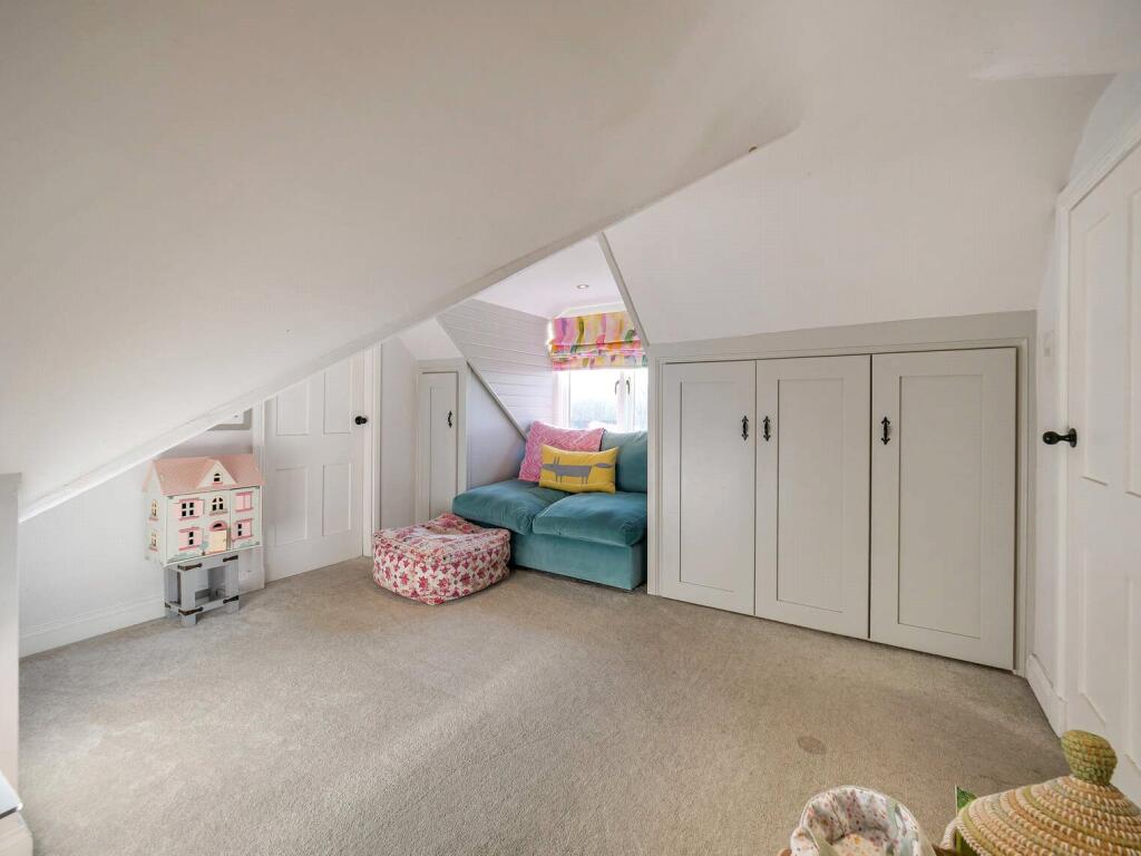 Landing/Playroom