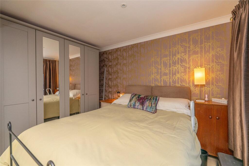 Bedroom 1 Alt