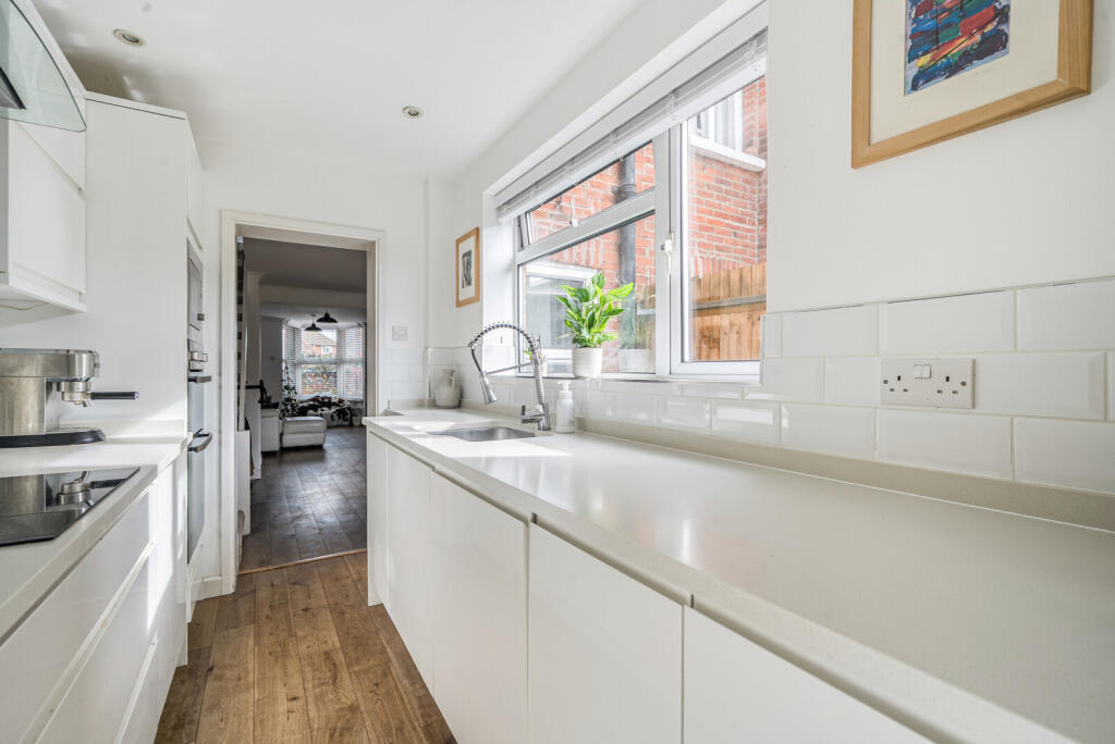 1365827-11-68f0e4...