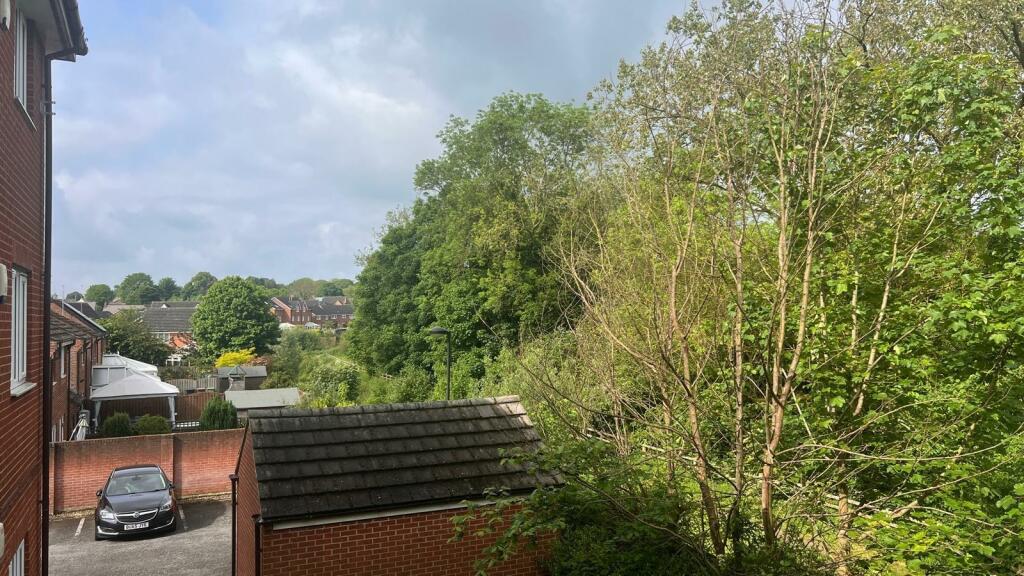 15 Kyle Close view 1.jpg