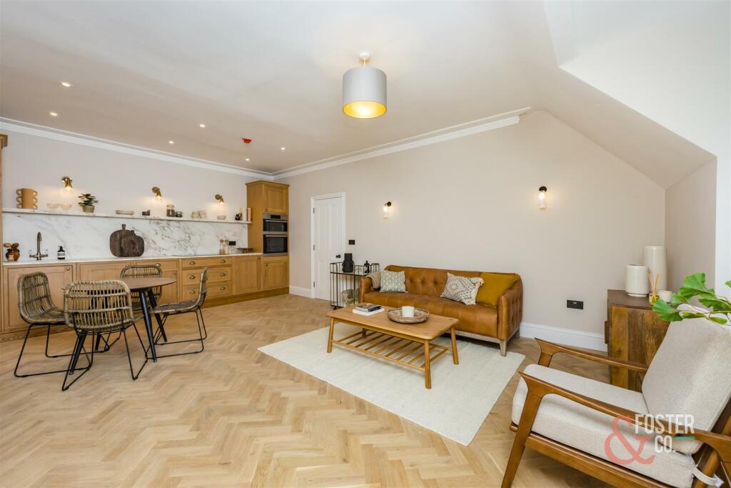 TTF Third Avenue 15 East Facing Hove_010.JPG