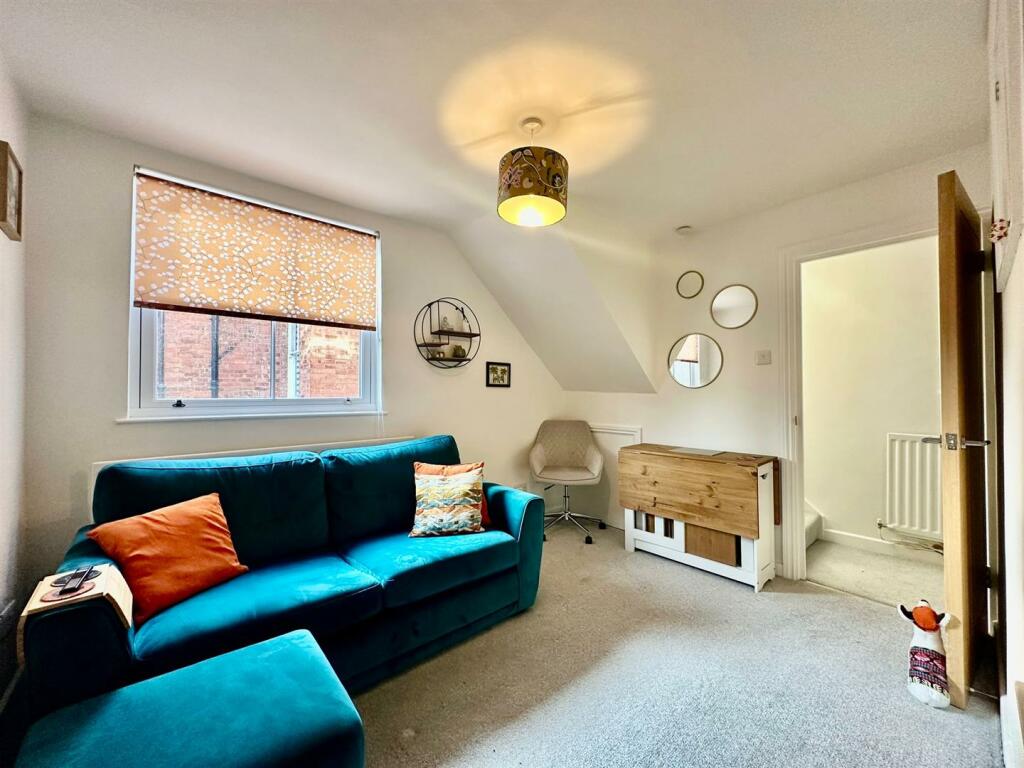 WhatsApp Image 2024-11-13 at 16.13.36_0cd896f7.jpg