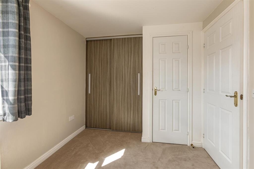 25 KIngfisher Grove Galashiels 23.JPG