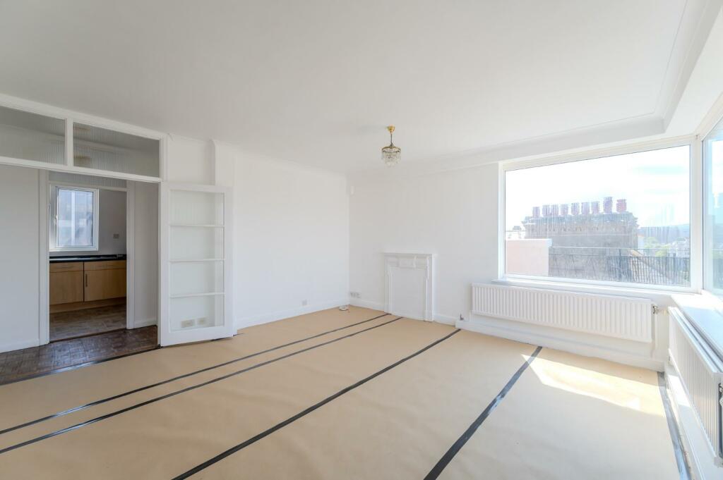 Sitting Room...