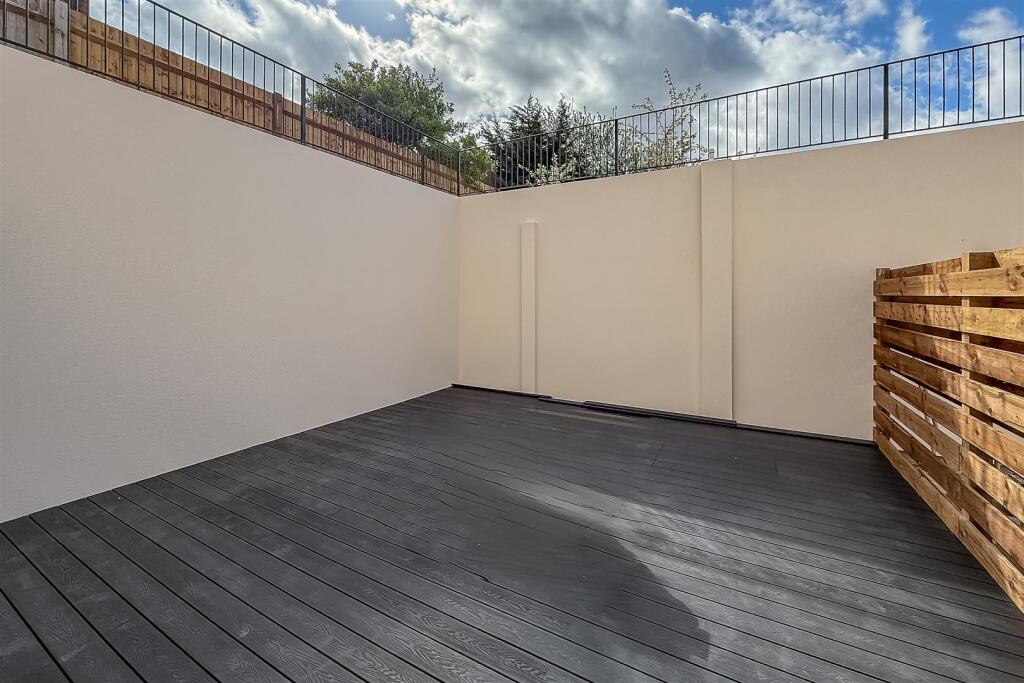 382HatfieldRoad-53.jpg