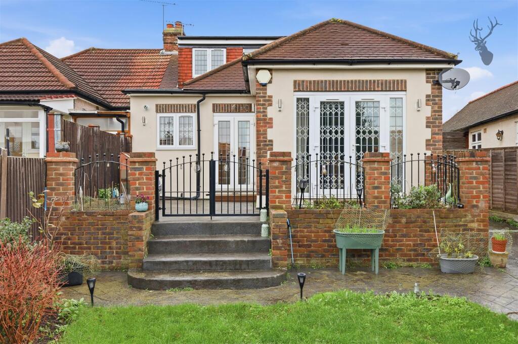 Hawthorn Road, Buckhurst Hill