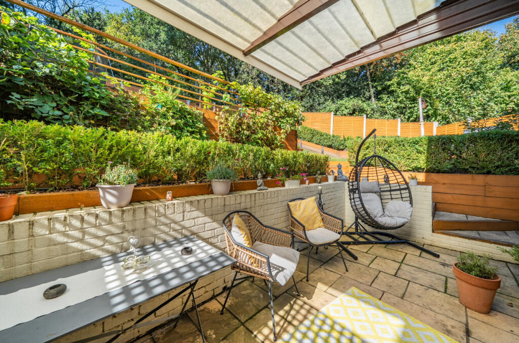 1355802-4-68cd7f0...