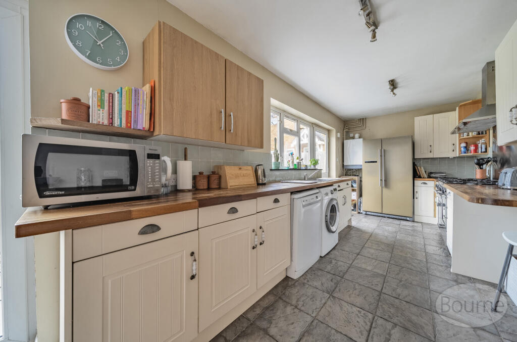 2cb4a366-38e3-41b...