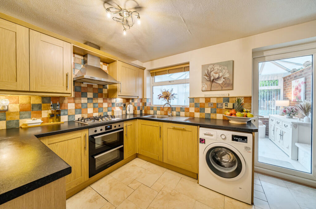 1388476-3-695d2db...