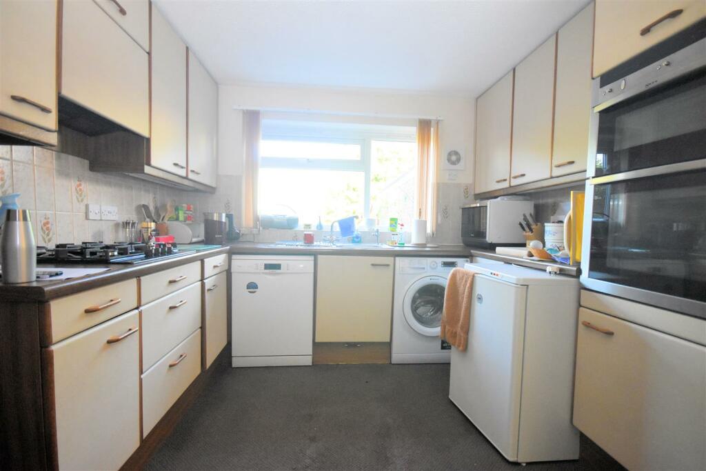 Kitchen.jpg
