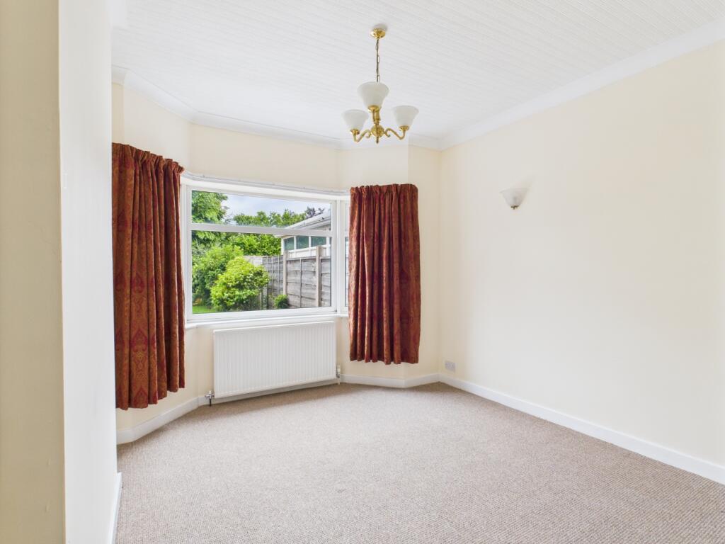 CAM03729G0-PR0069-STILL014