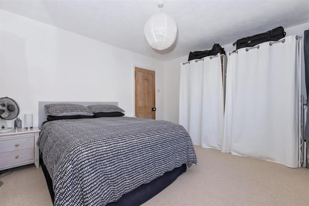 For sale by Aspire Residential | St Anselms Road