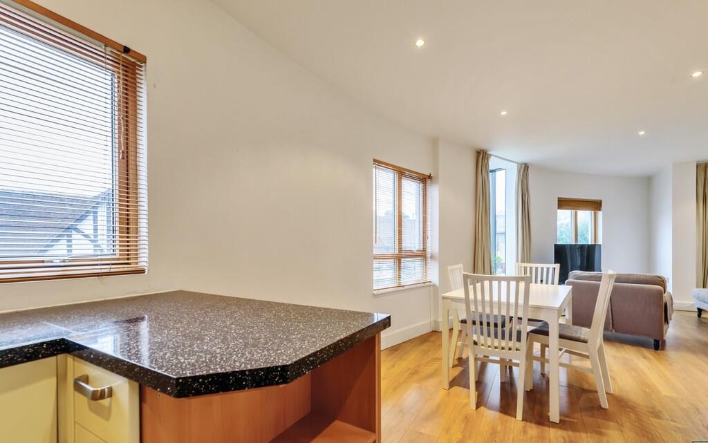 2b2e9c99-eb2b-4eb...