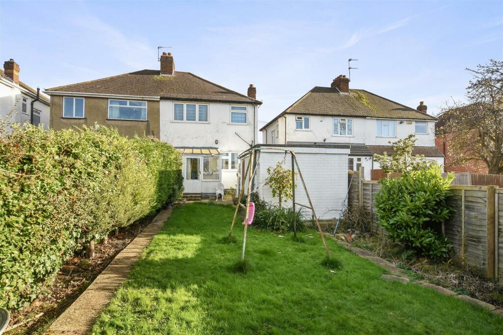 13-5835GCWT - 208 Portland Crescent - Rear -Origin