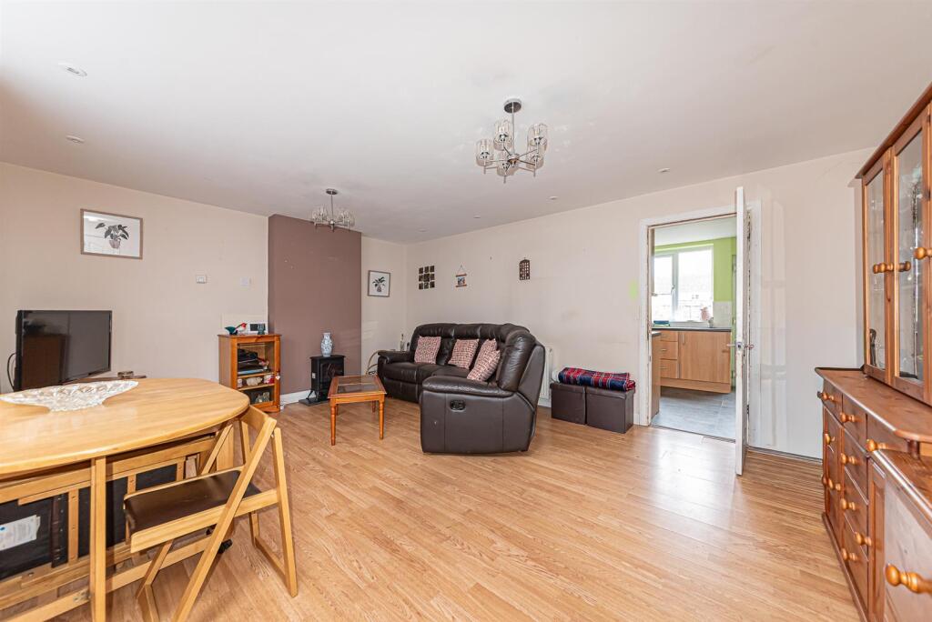 7 Cunnington Road (19).jpg