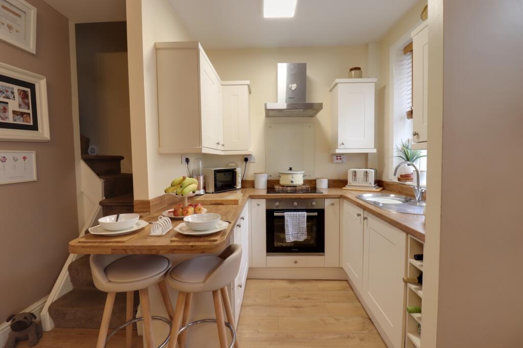 Kitchen diner 3