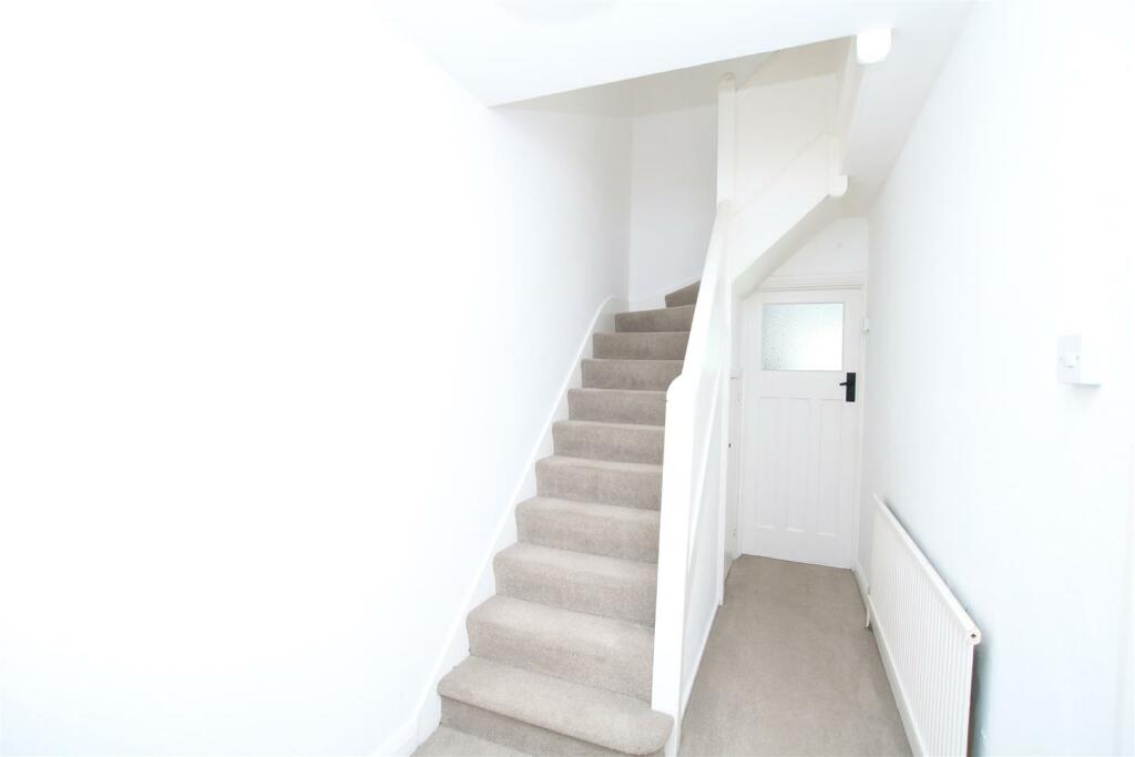 Hallway.JPG