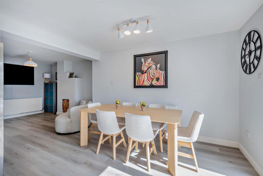 8639876-interior08-800.jpg