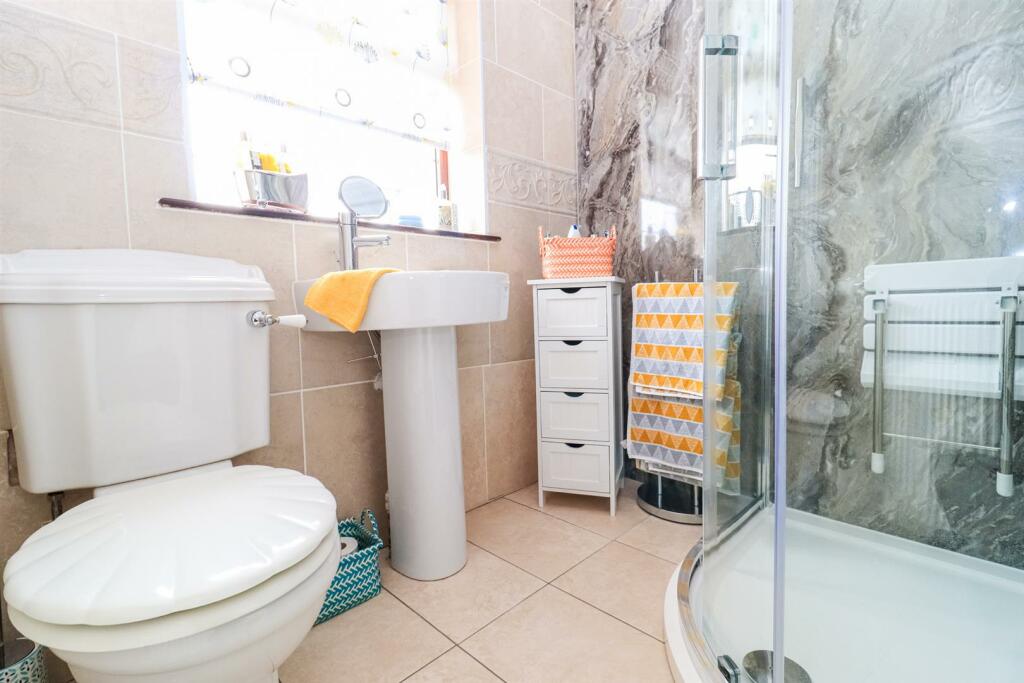 BATHROOM/W.C.
