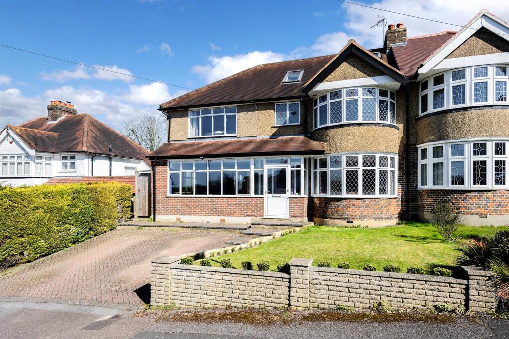 COMMONFIELD ROAD, 113 (2).jpg