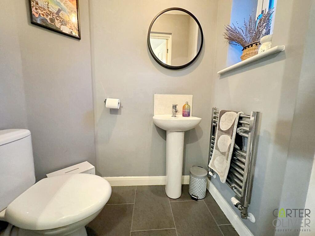 GROUND FLOOR WC