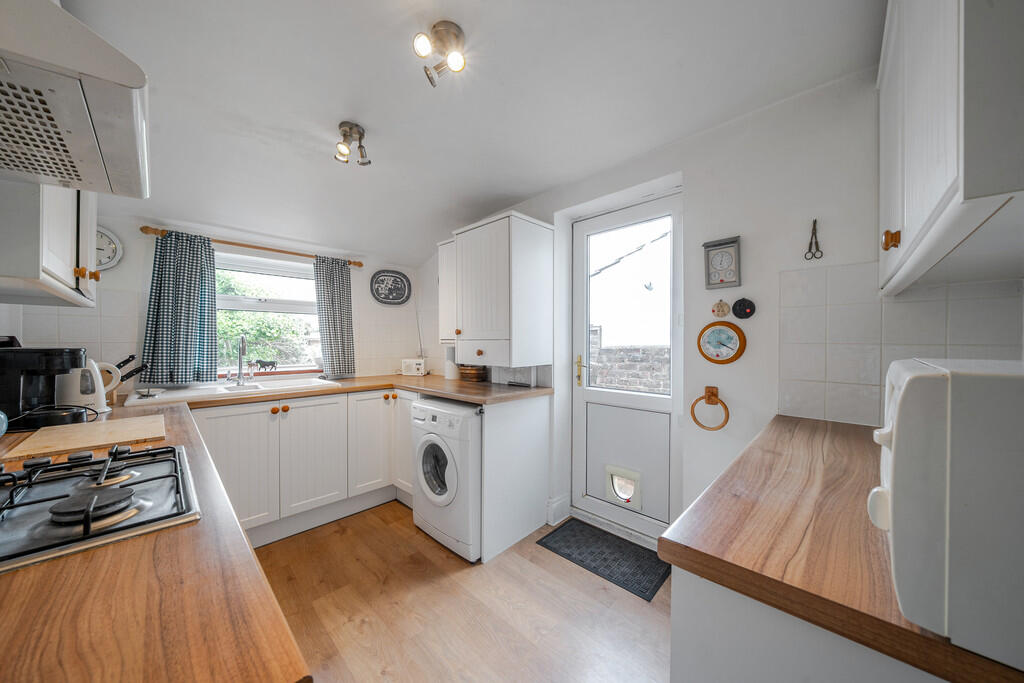 1297413-18-682e30...