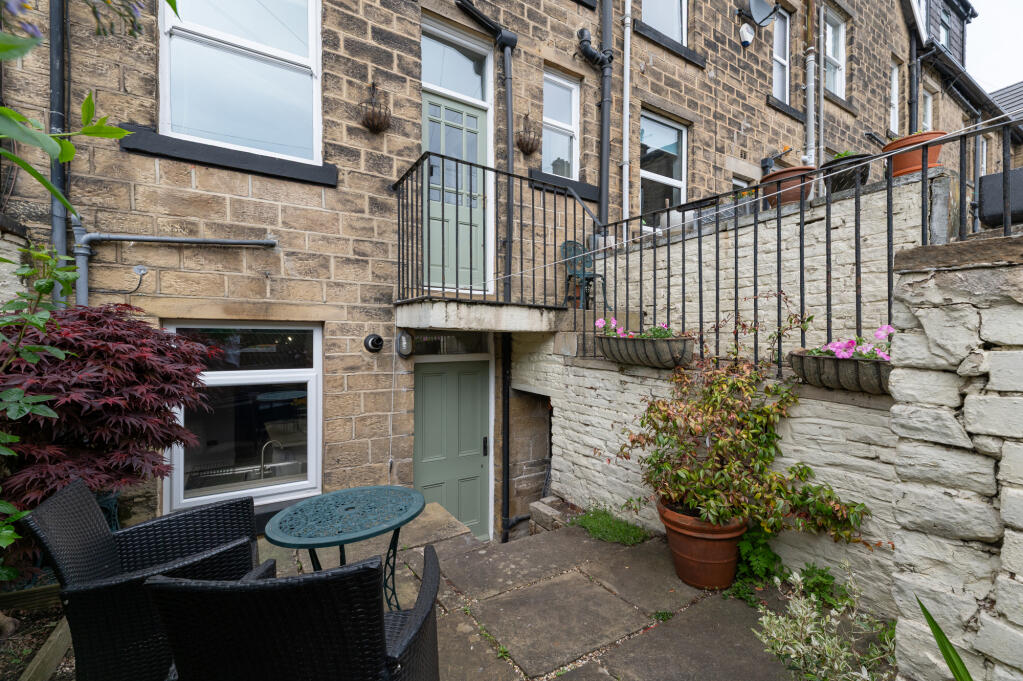 Yard Rear