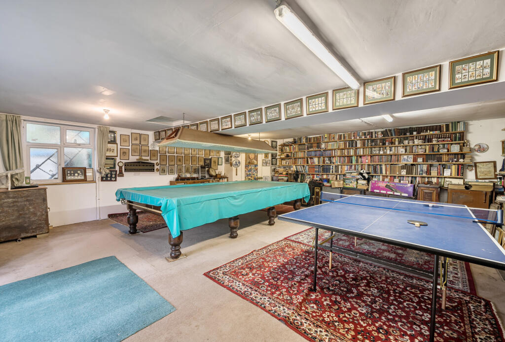 1361608-4-68e6764...