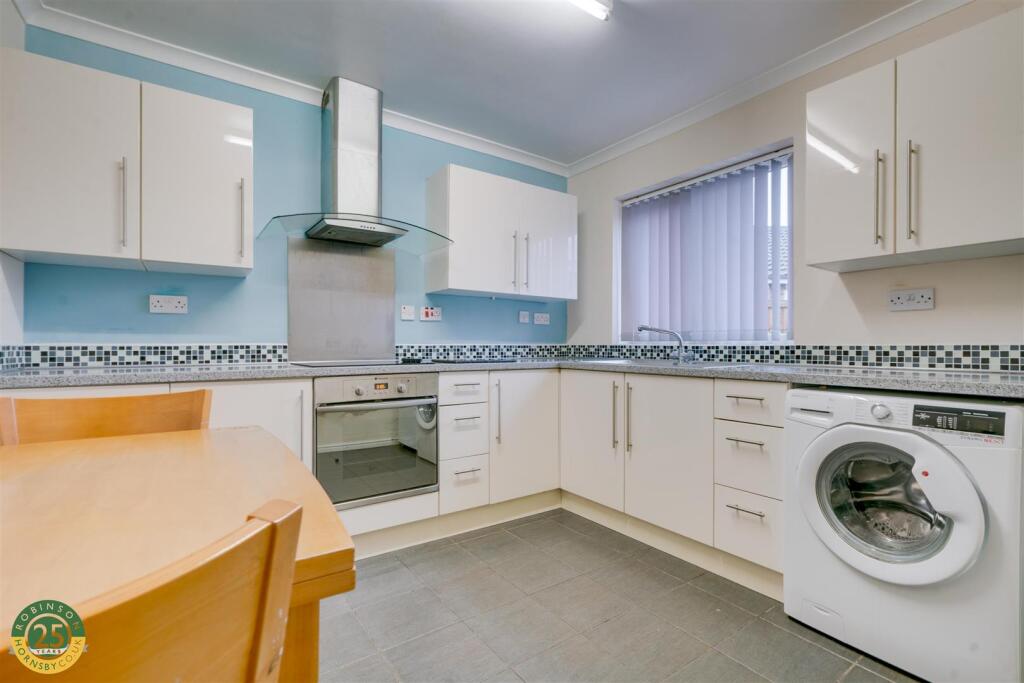 Kitchen Breakfast Room 2.jpg